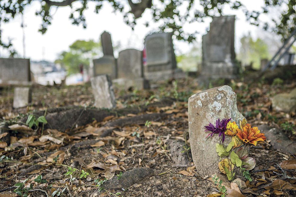 CSun-FEAT-Trussville-Cemetery-1.jpg